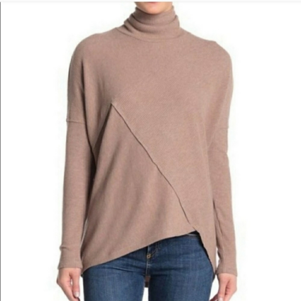 H by Bordeaux dolman turtleneck size medium